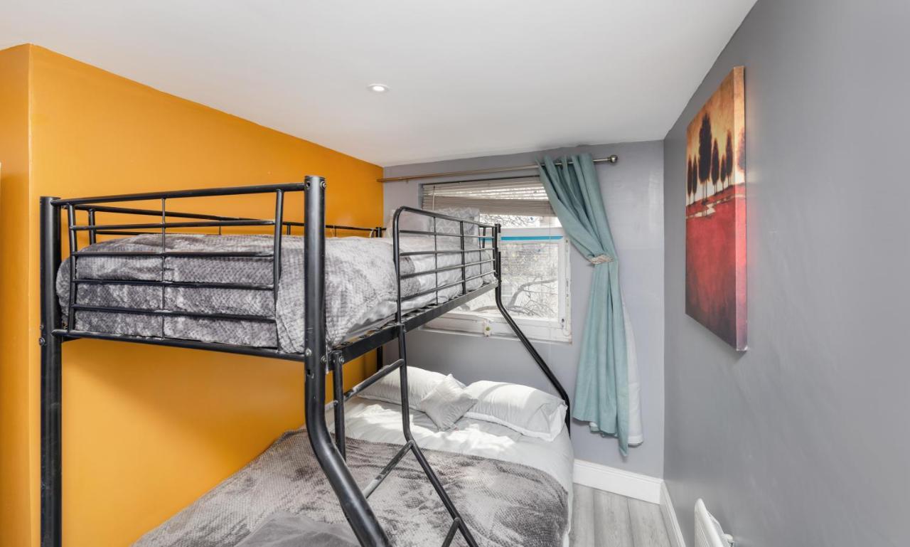 Stockton Town Centre Studio Apartments Free Parking And Wi-Fi Ngoại thất bức ảnh