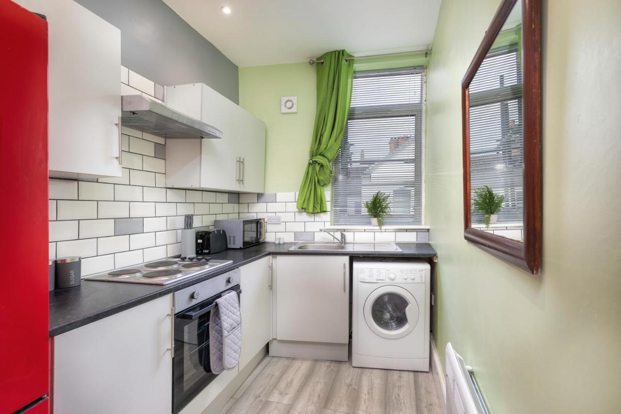 Stockton Town Centre Studio Apartments Free Parking And Wi-Fi Ngoại thất bức ảnh